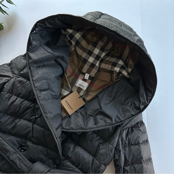 NEW Burberry Women’s Witley Down Jacket Black - Picture 2 of 9